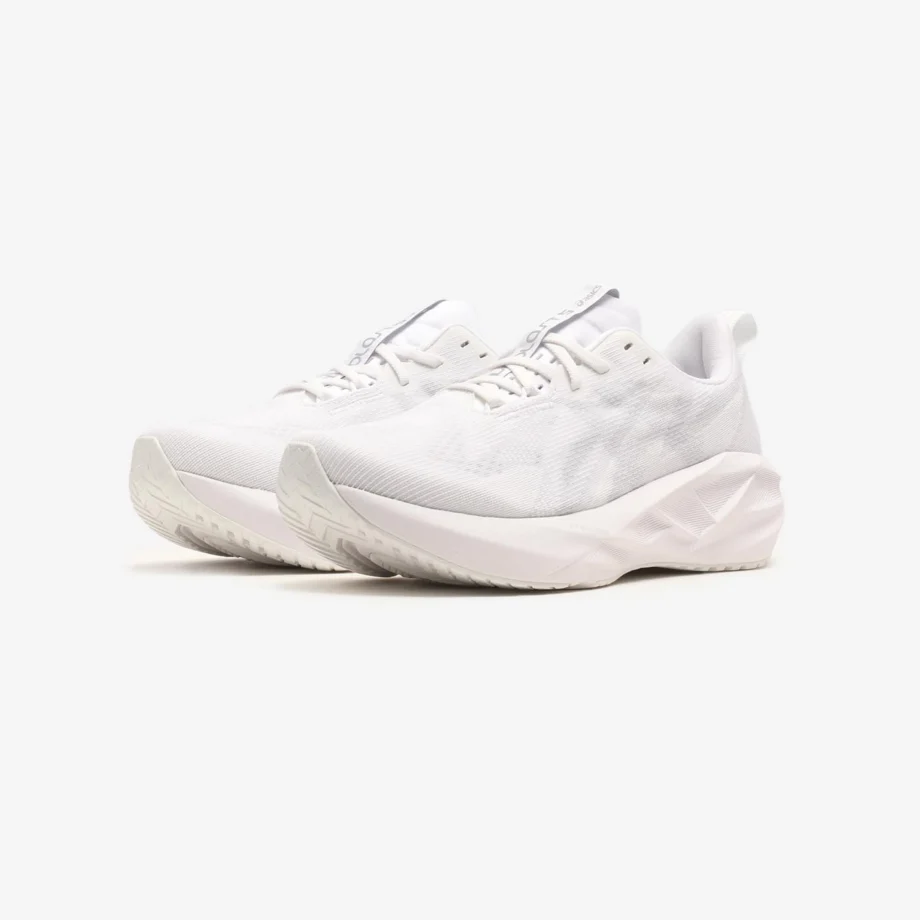 Asics Novablast 5
