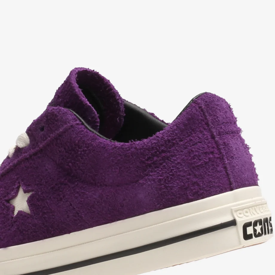 Converse One Star Pro
