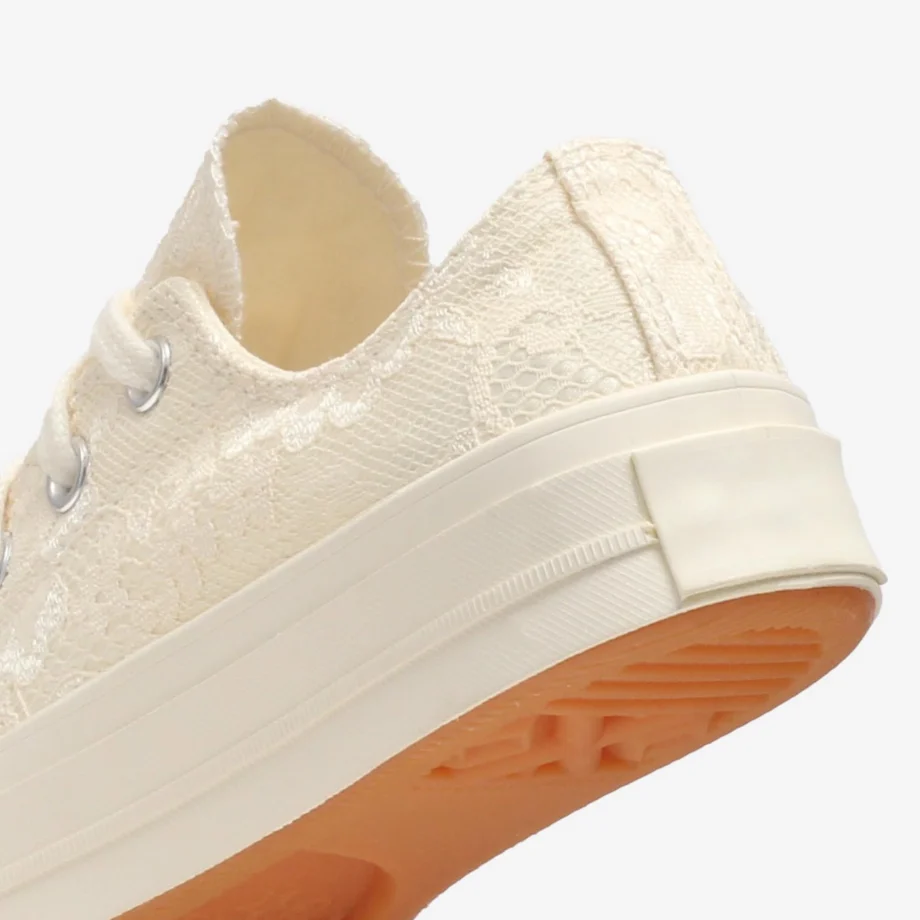 Wmns Converse Chuck 70