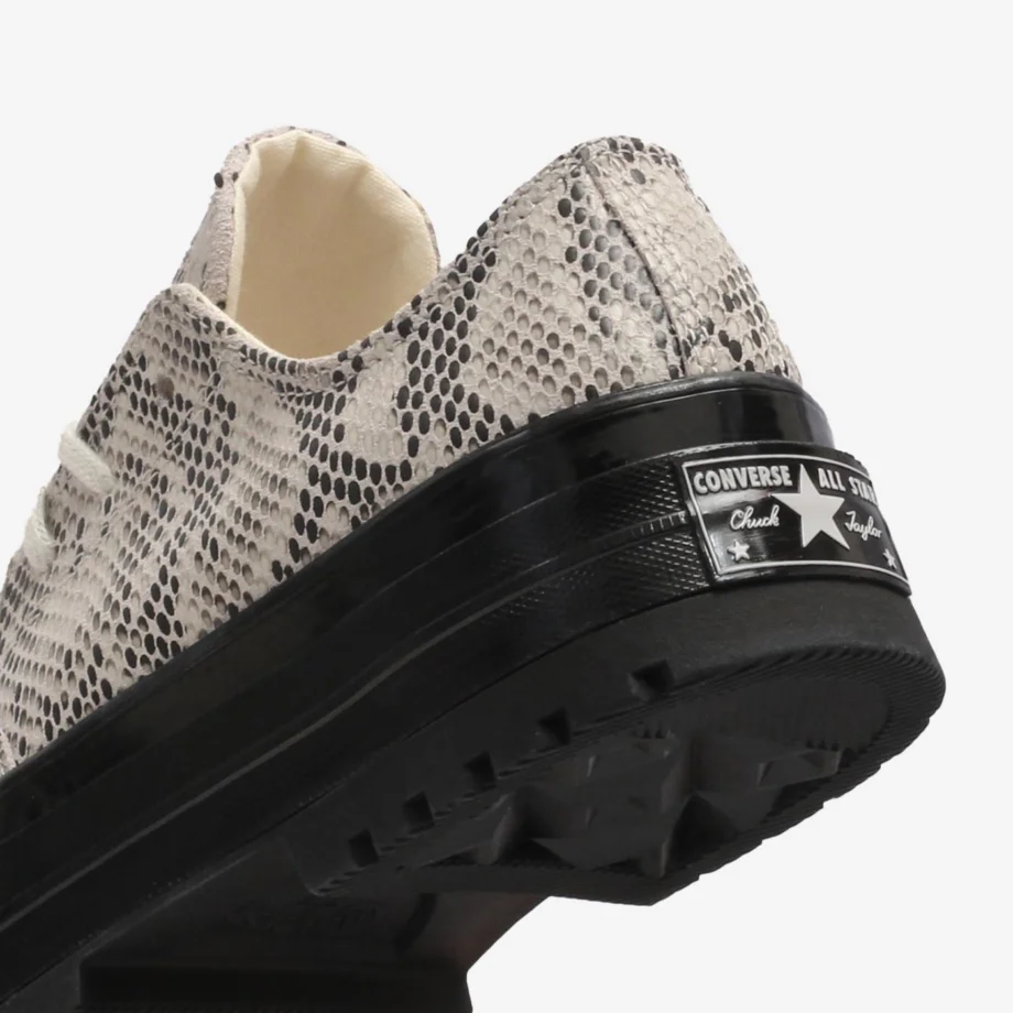 Converse Chuck 70 Formal Suede
