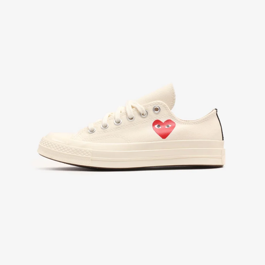 CdG Play Converse Low Chuch Taylor 70 Small Red Heart