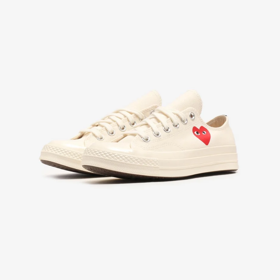 CdG Play Converse Low Chuch Taylor 70 Small Red Heart