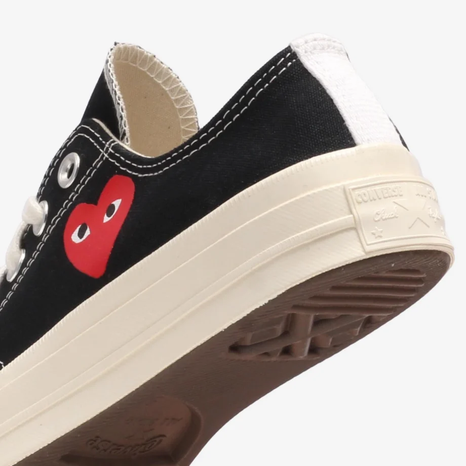 CdG Play Converse Low Chuch Taylor 70 Small Red Heart