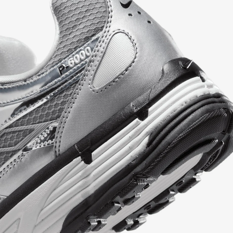Nike P-6000 «Metallic Silver»