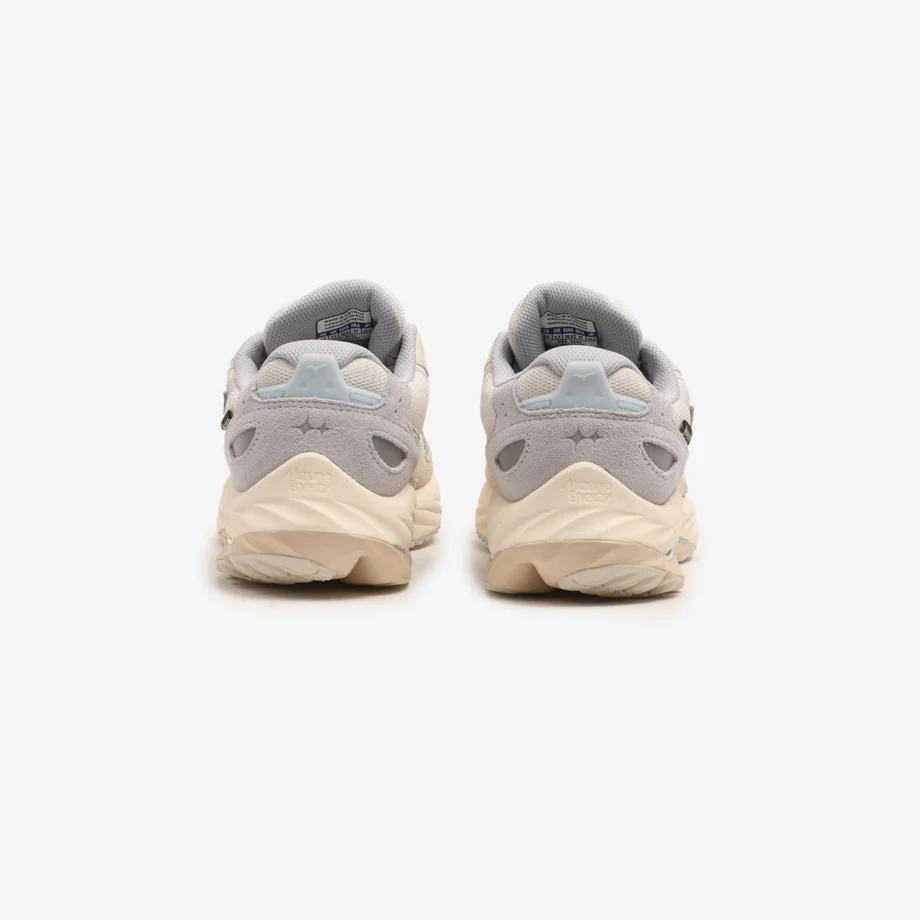 BSTN X Mizuno Wave Rider ß GTX