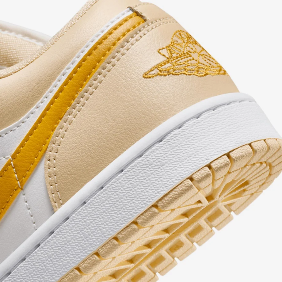 Wmns Air Jordan 1 Low «Team Gold»