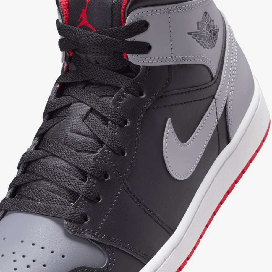 Air Jordan 1 Mid «Black Cement»