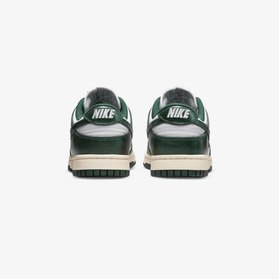 Wmns Nike Dunk Low «Vintage Green»