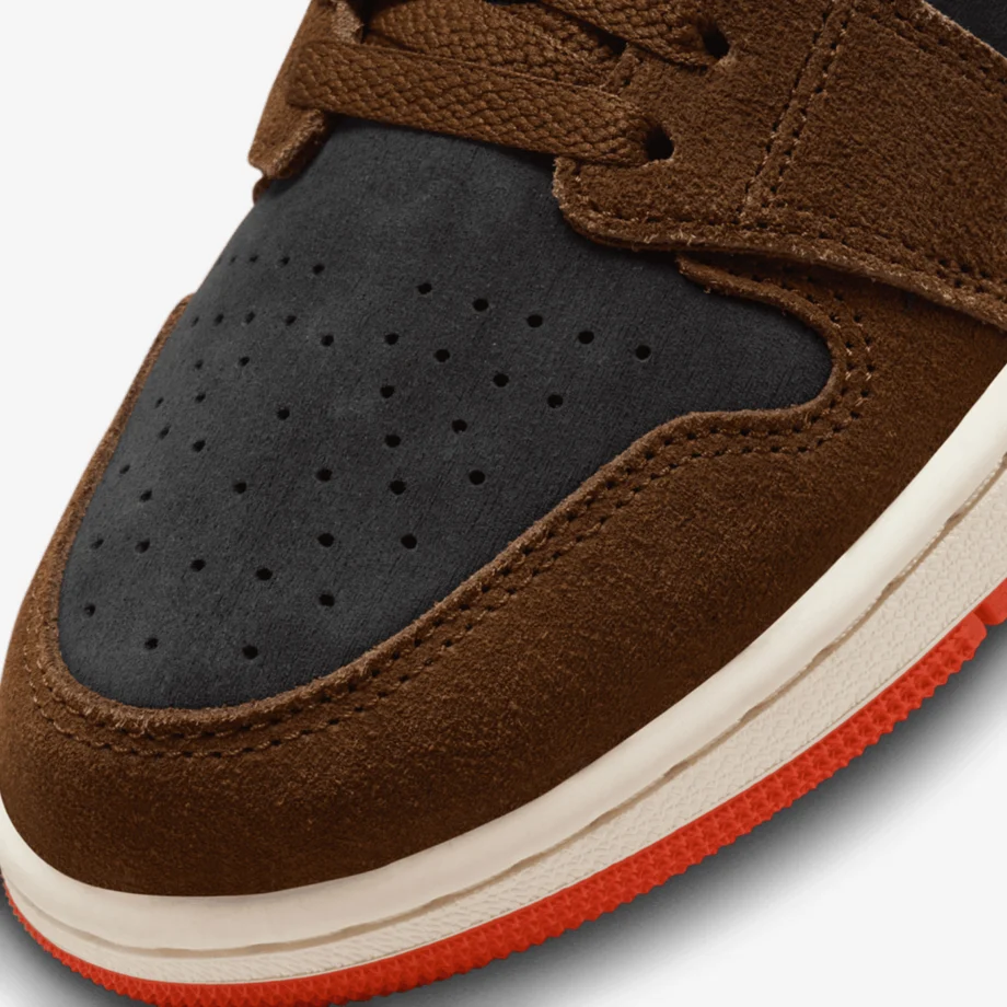 Wmns Air Jordan 1 Zoom CMFT 2 «Cacao Wow»