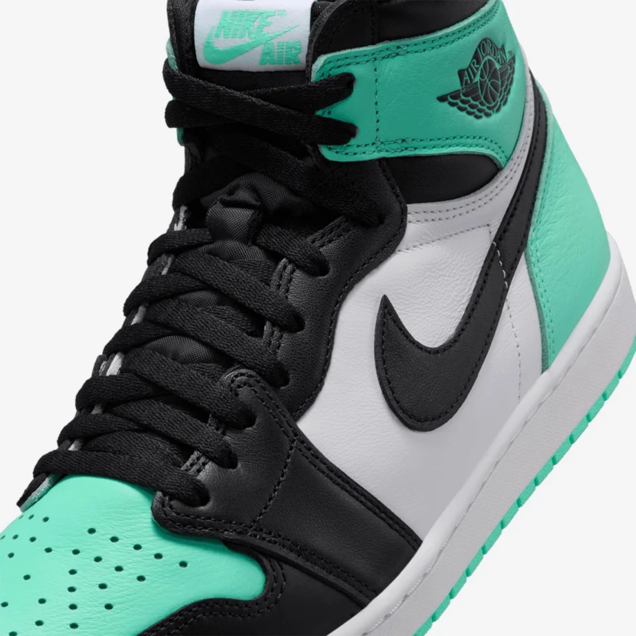 Air Jordan 1 Retro High OG «Green Glow»