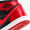 Wmns Air Jordan 1 Retro High OG «Satin Bred»