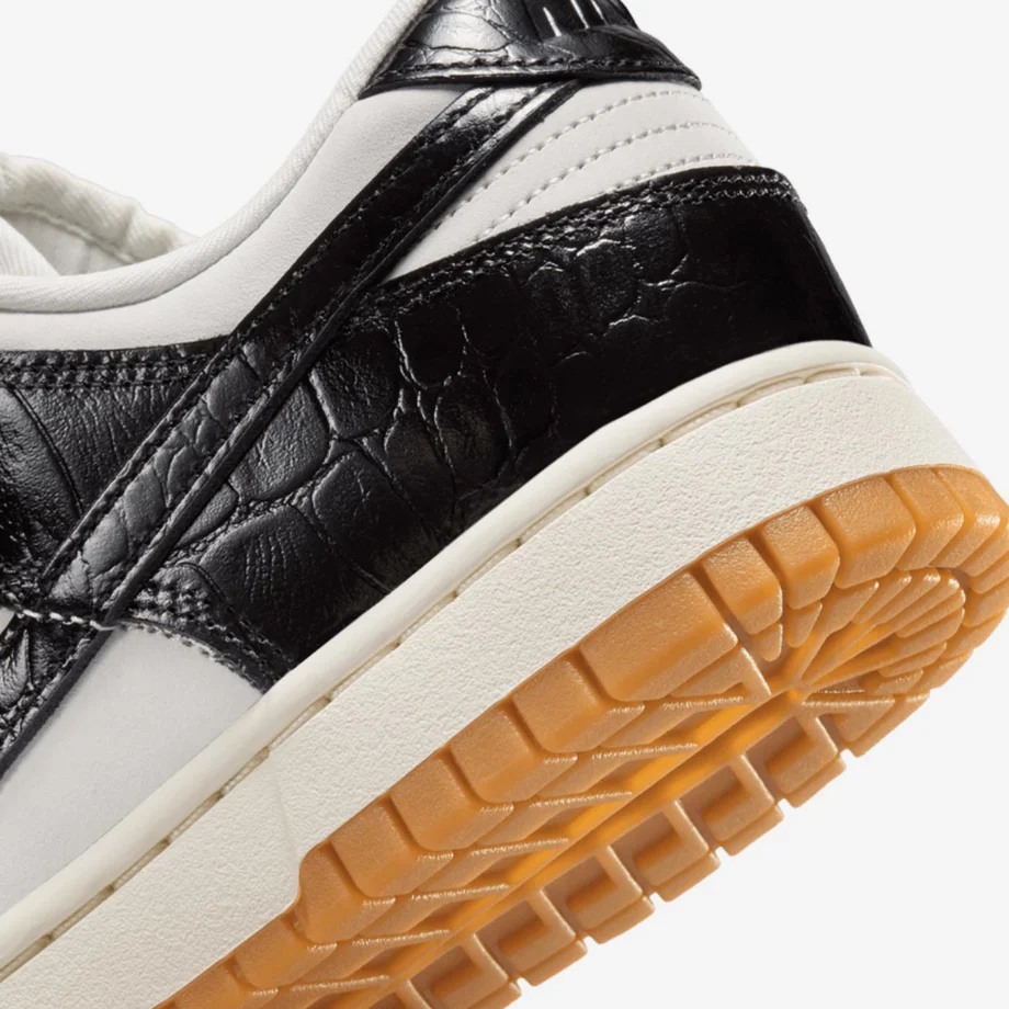 Wmns Nike Dunk Low LX «Black Croc»