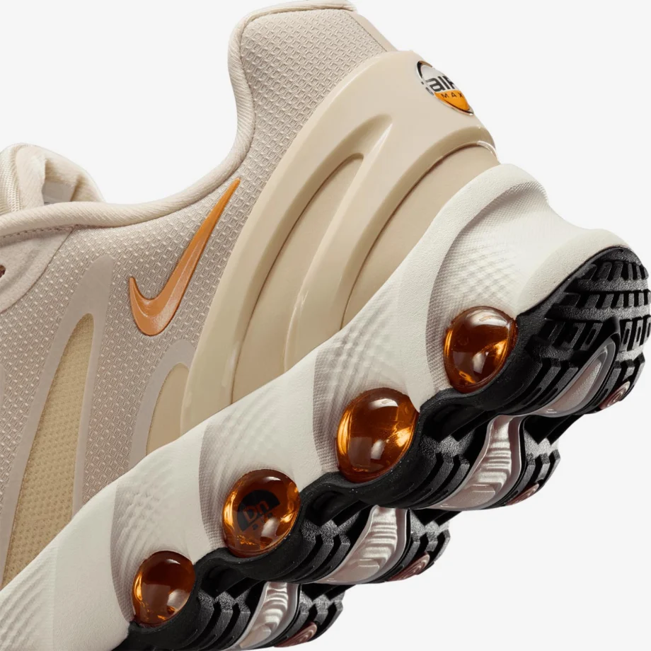 Nike Air Max Dn8 «Light Khaki»