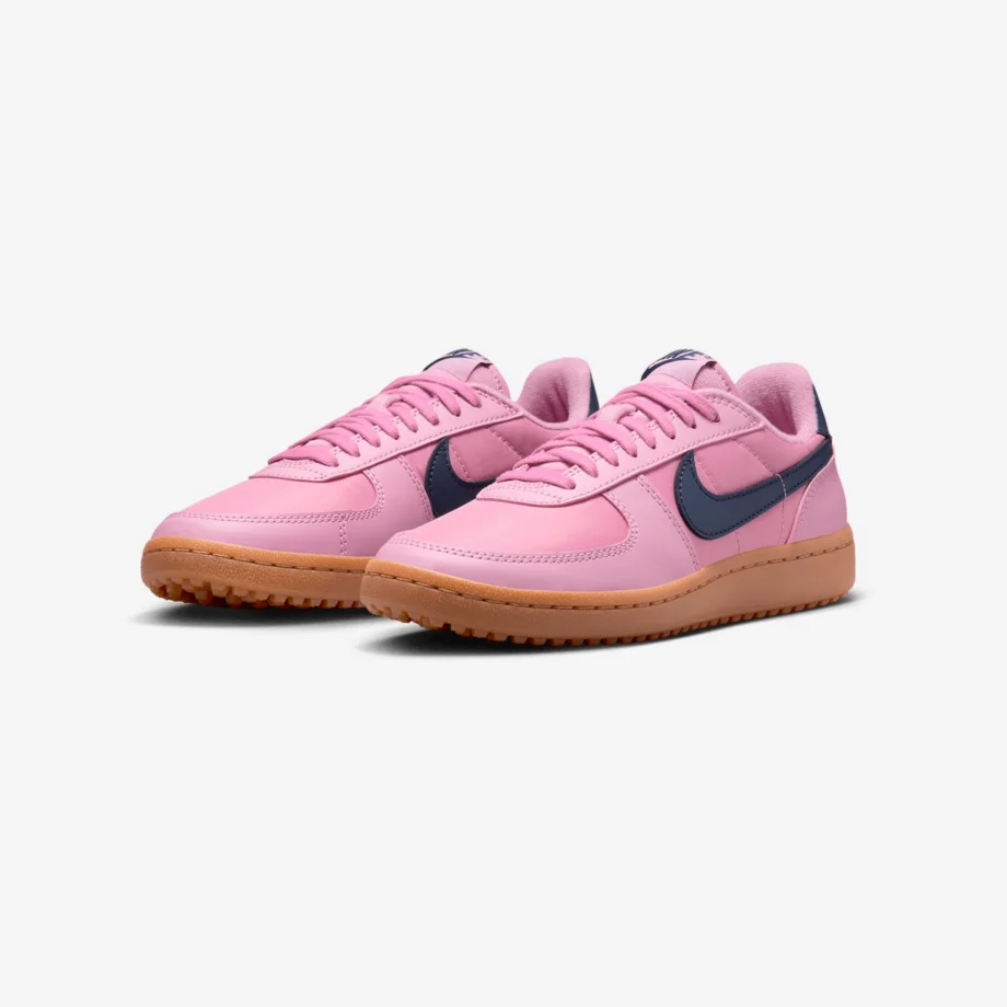 Wmns Nike Field General «Elemental Pink»