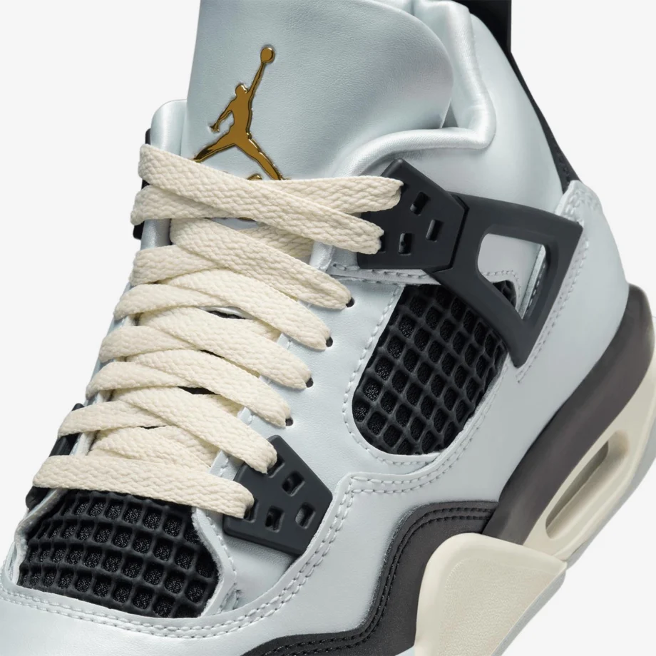 Air Jordan 4 Retro GS «Pure Platinum»