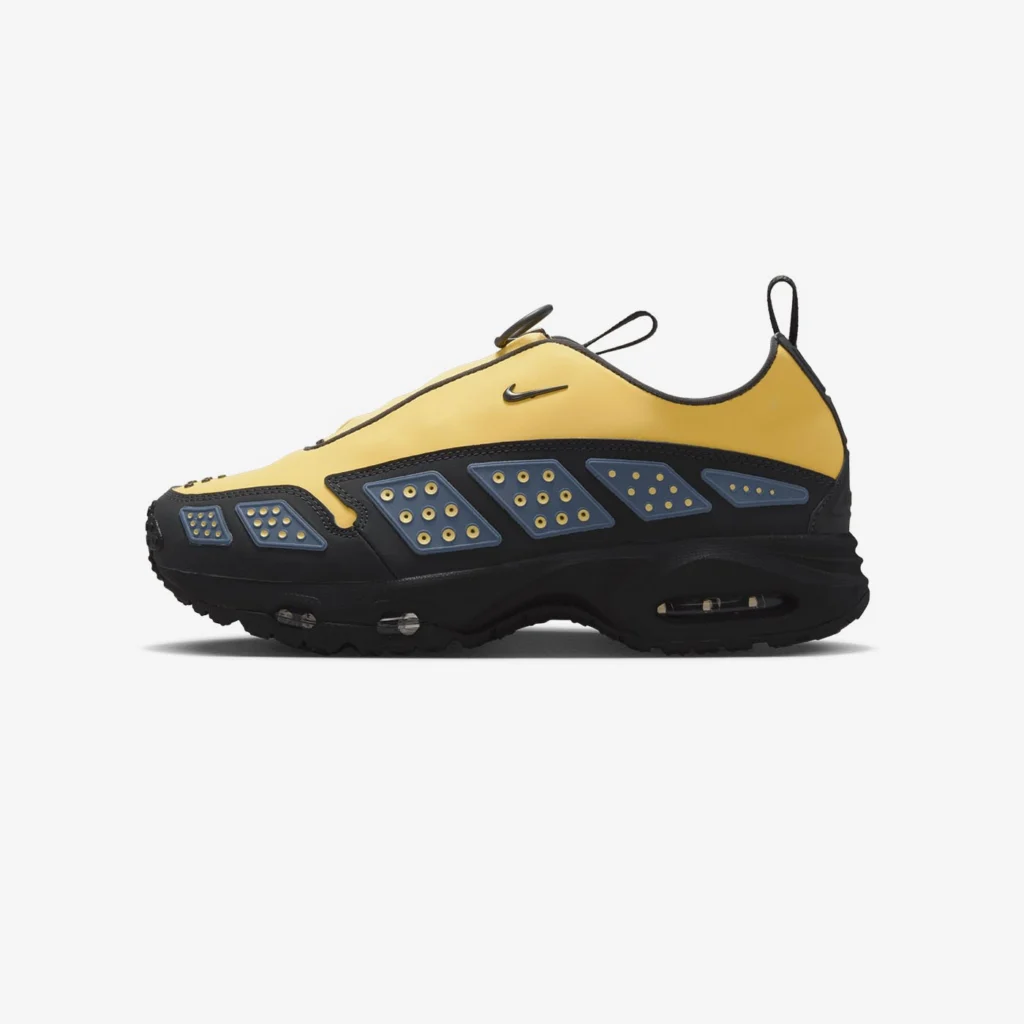 Wmns Nike Air Max SNDR «Saturn Gold»