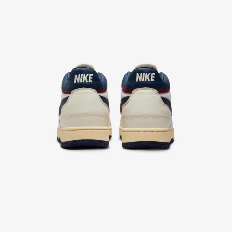 Nike Attack Premium «Better With Age»