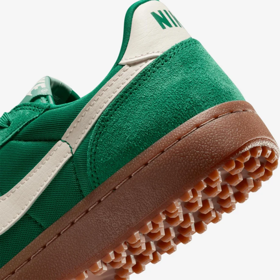 Wmns Nike Field General «Malachite»