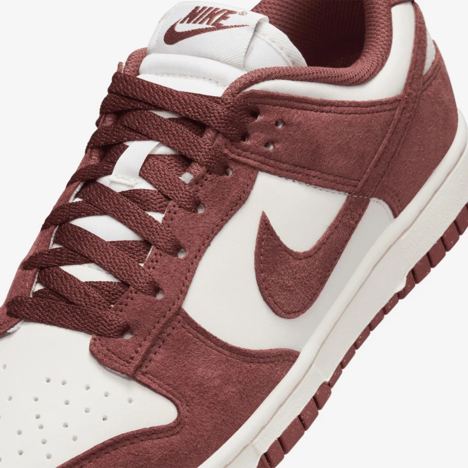 Wmns Nike Dunk Low «Red Sepia»