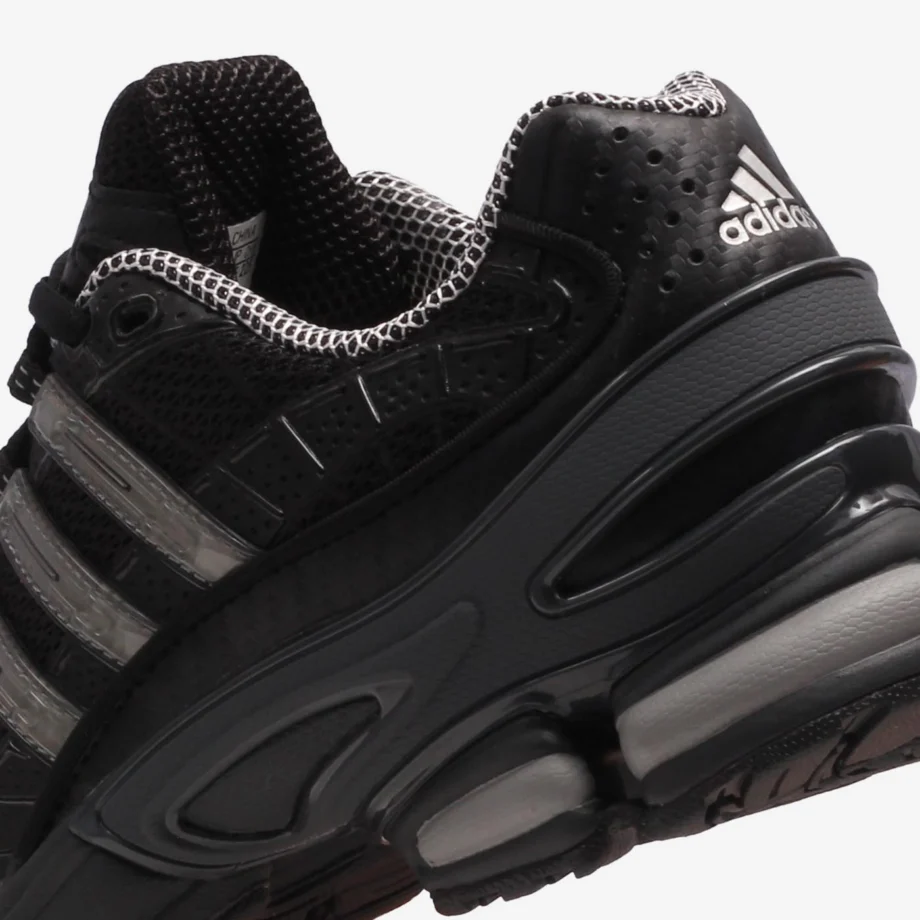 Adidas Ozweego Pro