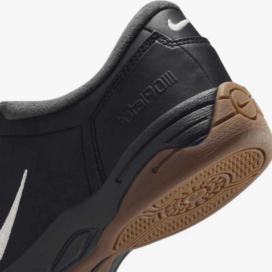 Wmns Nike Total 90 III «Black Gum»