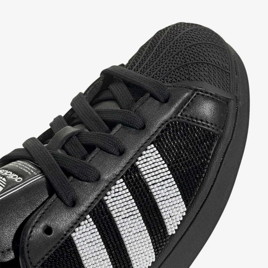 Wmns Adidas Superstar 2