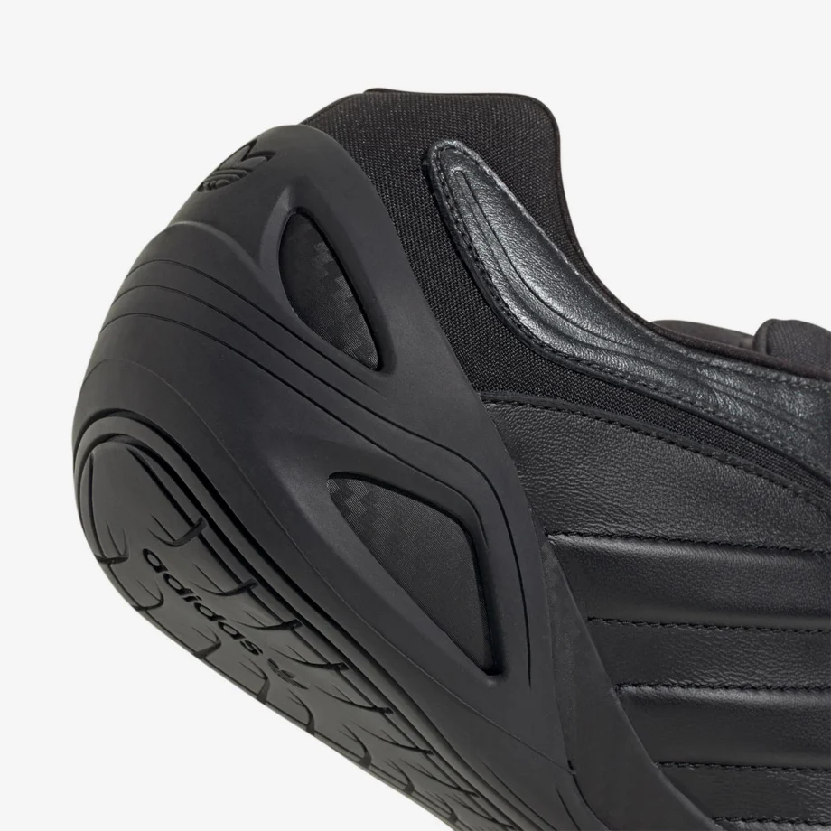 Adidas Adiracer GT
