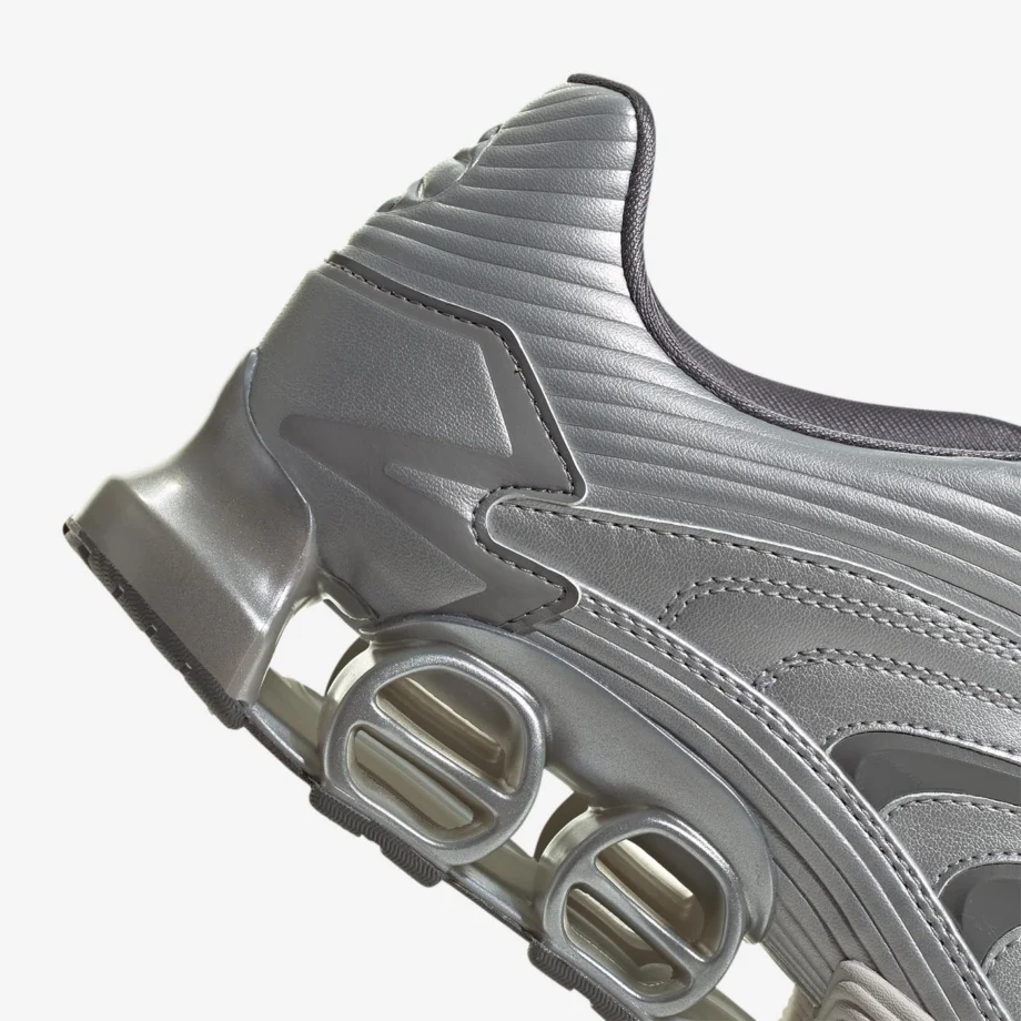 Adidas Predator Megaride