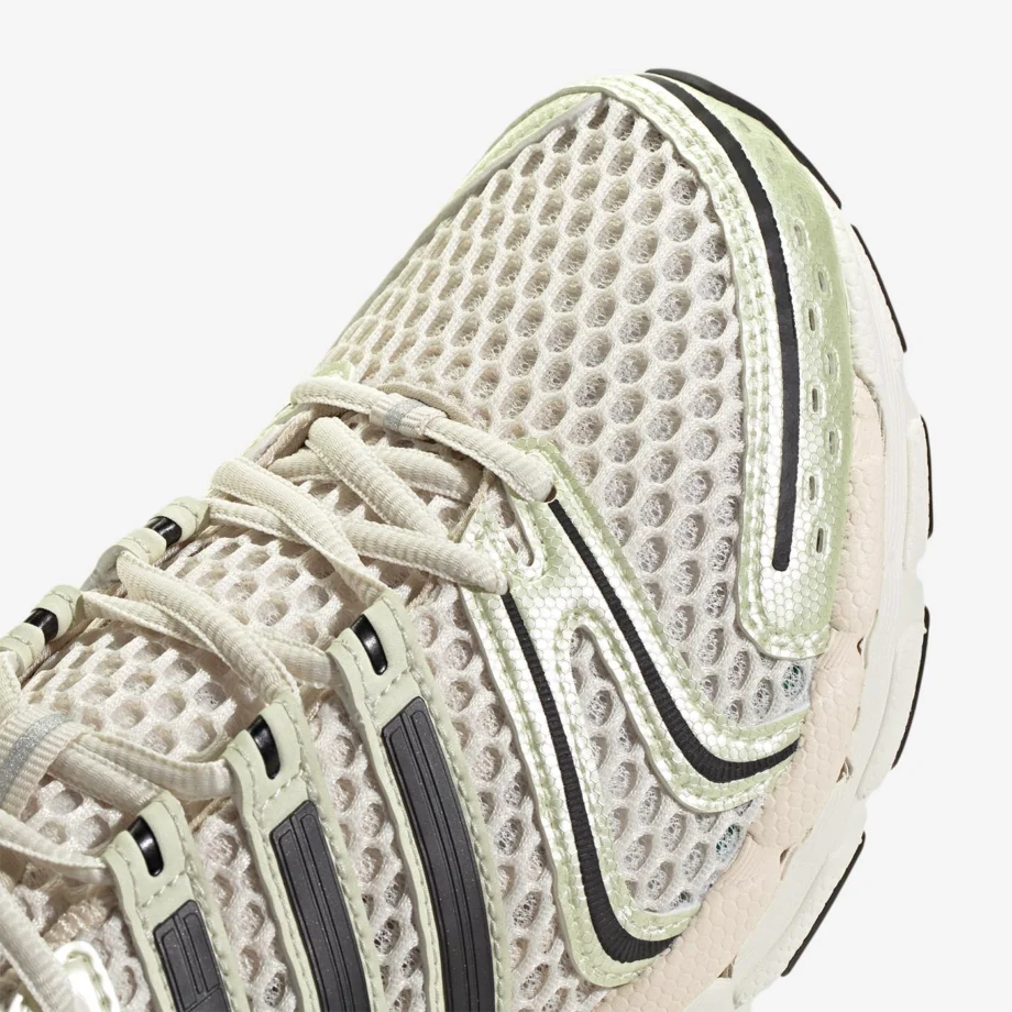 Adidas Adistar Control 5