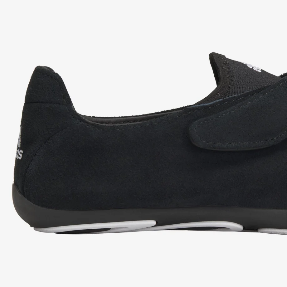 Pharrell x Adidas Vario Flat Earth