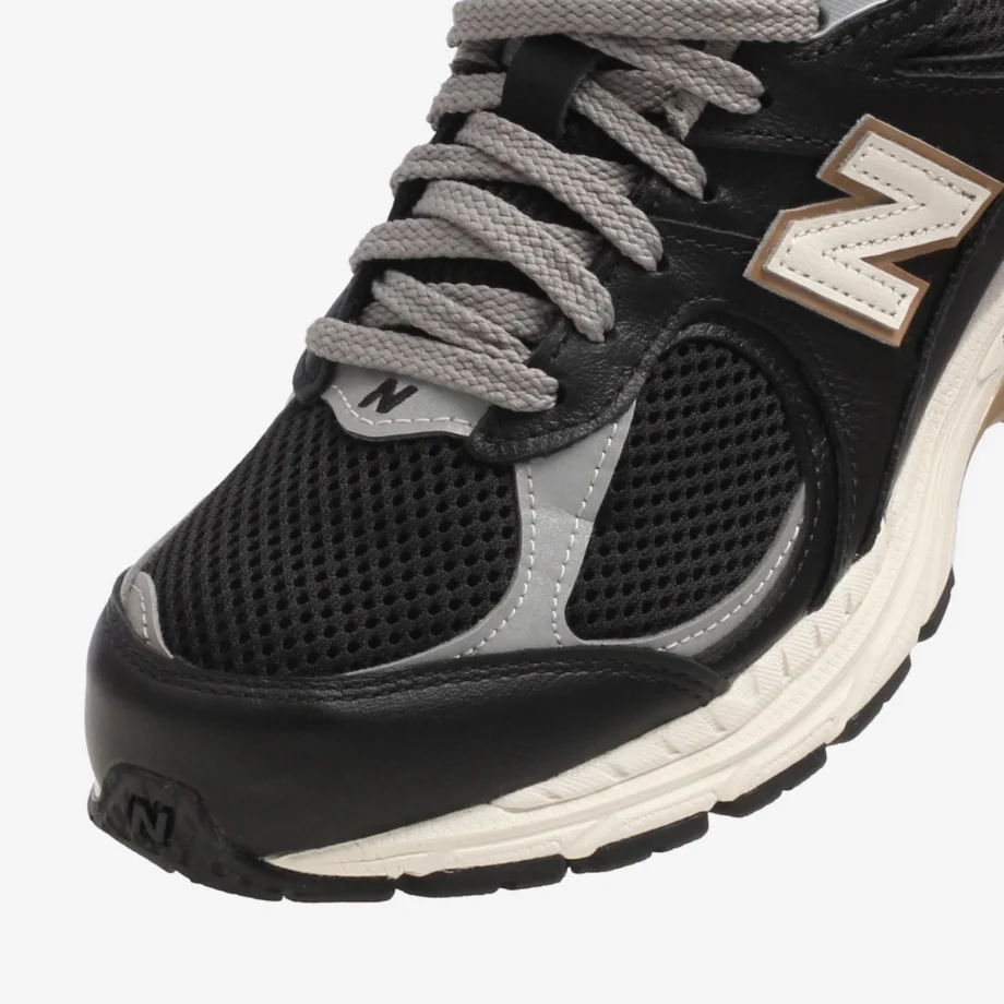 New Balance 2002