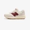 New Balance U370