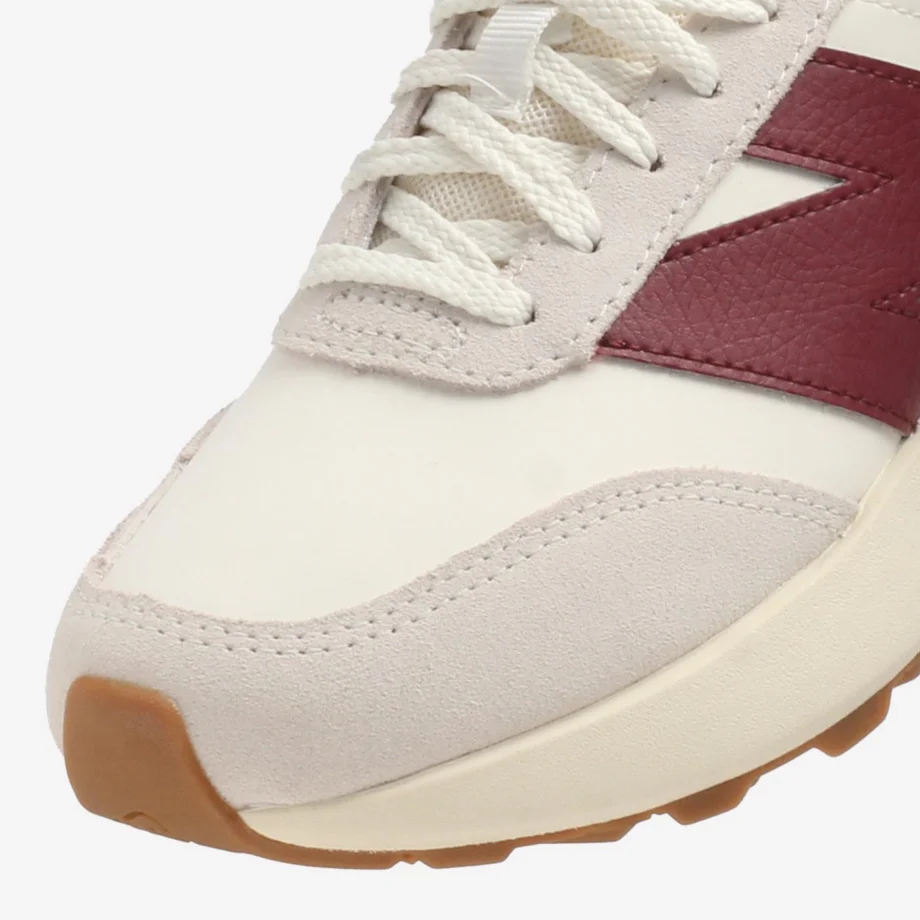 New Balance U370