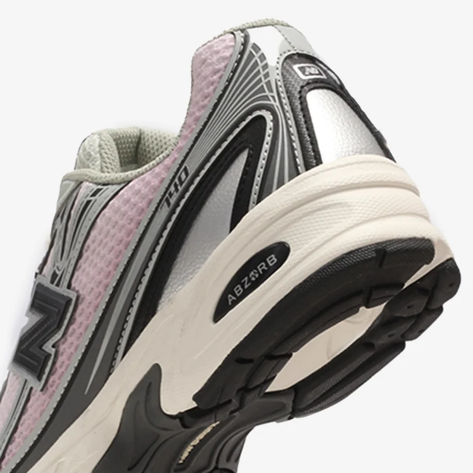New Balance U740YG2