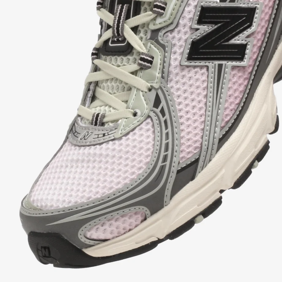 New Balance U740YG2